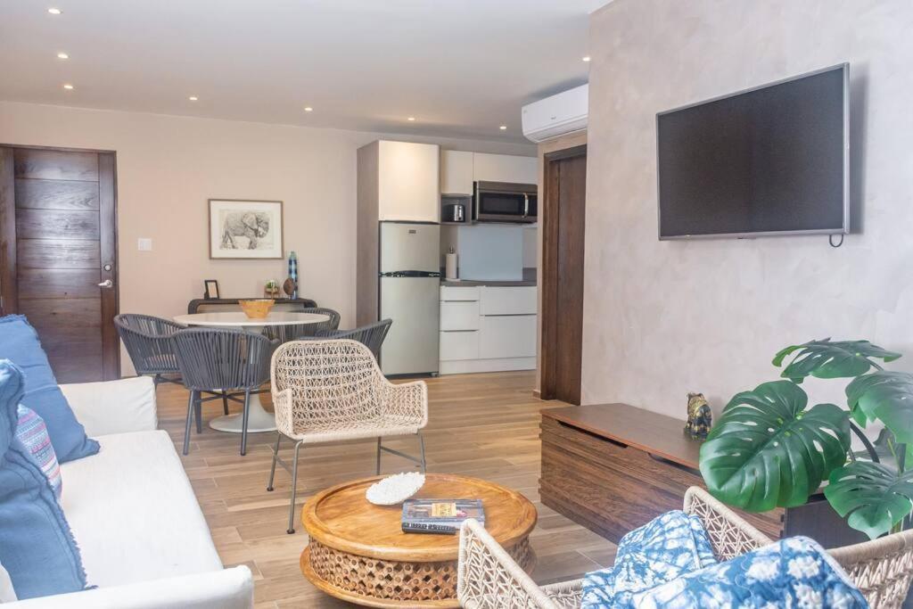 Tradewinds Apartments Simpson Bay Exterior foto